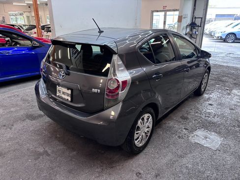 Used 2013 Toyota Prius C Two FWD image 5