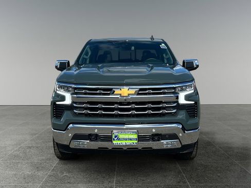 Used 2025 Chevrolet Silverado 1500 LTZ w/ LTZ Premium Package image 2
