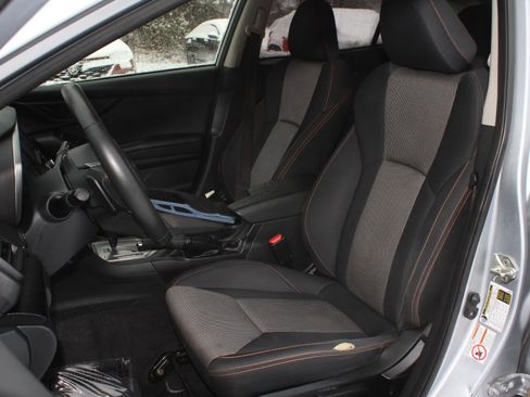 Used 2019 Subaru Crosstrek 2.0i Premium image 16