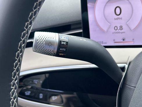 New 2026 Genesis GV70 2.5T image 30