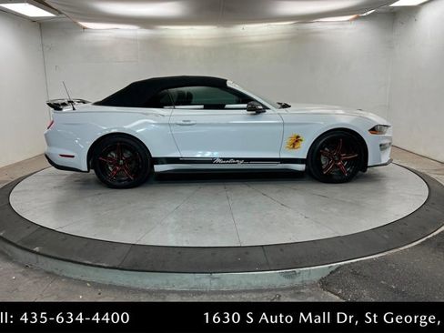 Used 2019 Ford Mustang Premium image 6