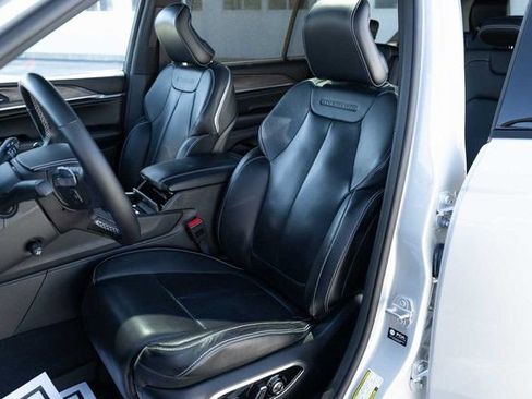 Used 2023 Jeep Grand Cherokee L Overland w/ Advanced Protech Group III image 13