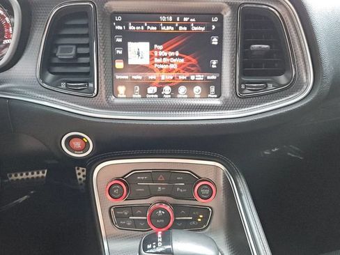 Used 2015 Dodge Challenger SRT Hellcat RWD image 16