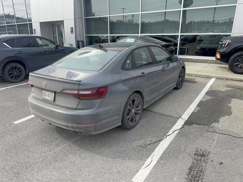 Used 2019 Volkswagen Jetta GLI image 4