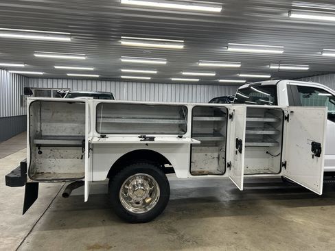 Used 2021 Ford F550 4X4 2dr Regular Cab 145.3 205. image 16