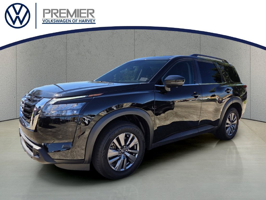 Used 2025 Nissan Pathfinder SV FWD image 1