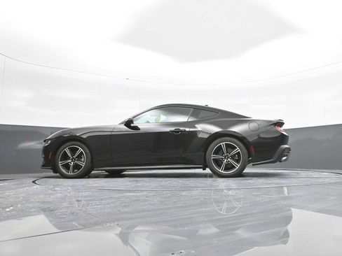 Used 2024 Ford Mustang Premium image 35