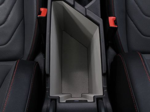Used 2025 Volkswagen Jetta GLI Autobahn FWD image 26