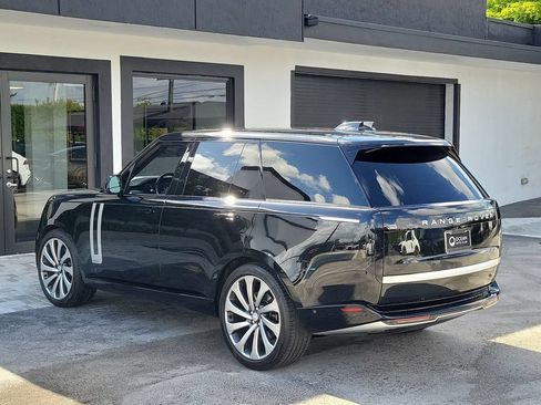 Used 2023 Land Rover Range Rover Autobiography AWD/4WD image 3