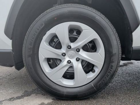 Certified 2025 Toyota RAV4 LE image 9