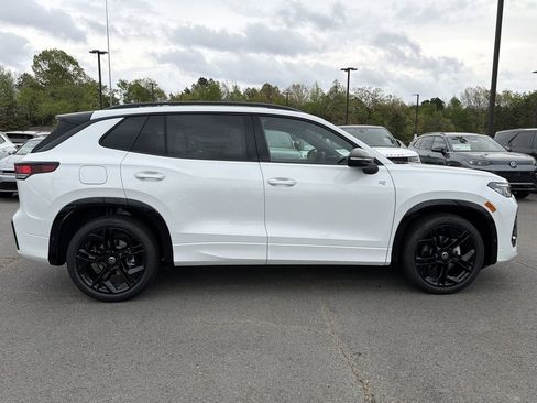 New 2026 Volkswagen Tiguan SE R-Line FWD image 6