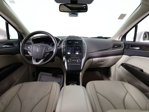 Used 2017 Lincoln MKC Reserve w/ Lincoln MKC Climate Package image 24