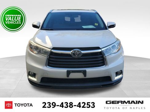 Used 2014 Toyota Highlander Limited Platinum image 2