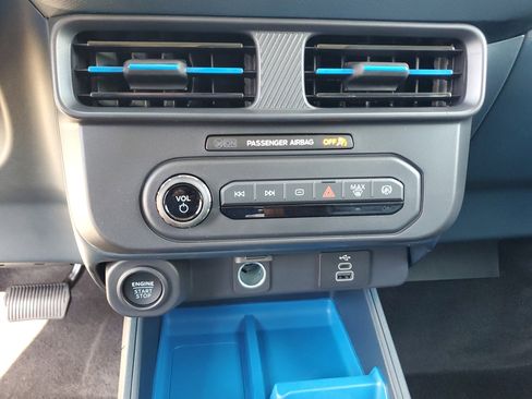 New 2026 Ford Maverick XLT AWD/4WD image 17