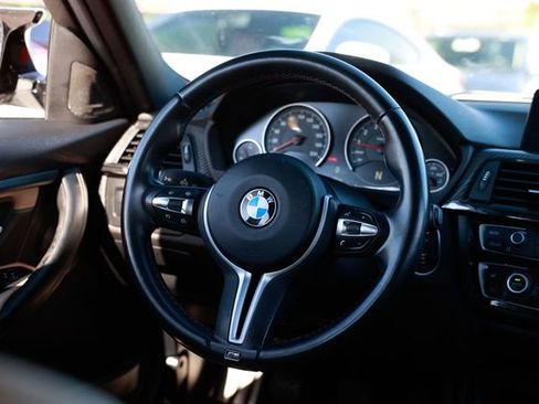 Used 2015 BMW M3 image 29