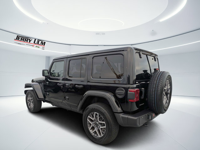 Certified 2026 Jeep Wrangler Unlimited Sahara AWD/4WD image 5