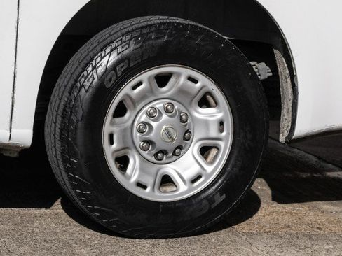 Used 2018 Nissan NV 2500 SV w/ Navigation Package image 45