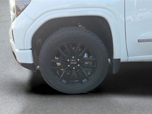 Used 2025 GMC Sierra 1500 Elevation w/ X31 Off-Road Package image 16