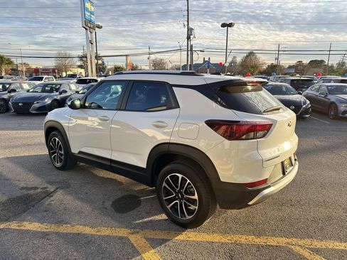 Used 2025 Chevrolet TrailBlazer LT image 6