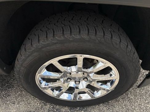 Used 2018 GMC Sierra 1500 Denali AWD/4WD image 19