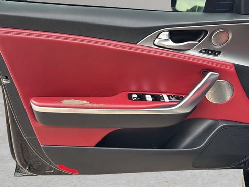 Used 2018 Kia Stinger GT2 AWD/4WD image 19
