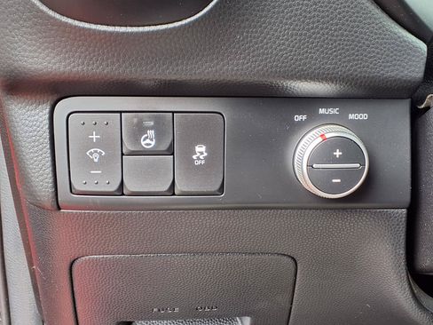 Used 2019 Kia Soul + FWD image 22