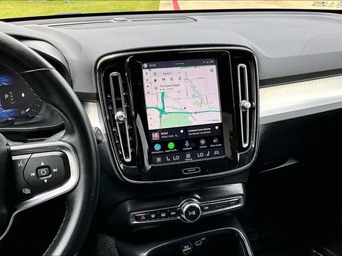 Certified 2024 Volvo XC40 B5 Core AWD/4WD image 8