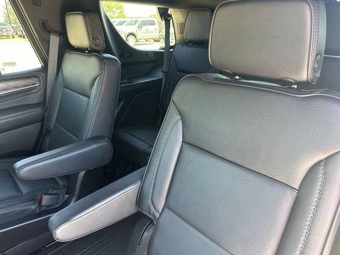 Used 2023 GMC Yukon Denali AWD/4WD image 21