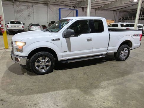 Used 2015 Ford F150 XLT w/ Equipment Group 302A Luxury AWD/4WD image 3