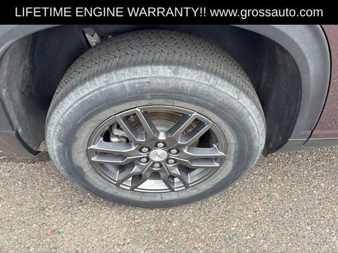Used 2025 GMC Acadia Elevation AWD/4WD image 9