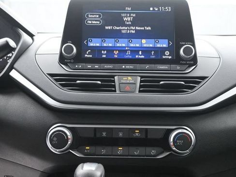 Used 2025 Nissan Altima 2.5 S FWD image 12
