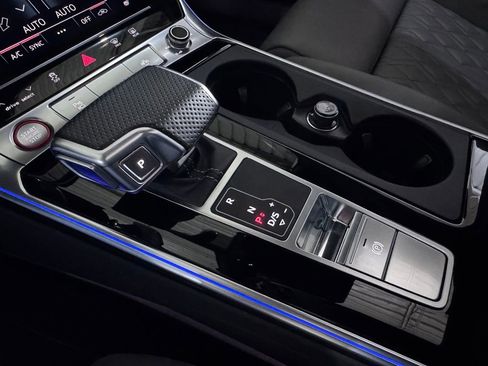 Used 2020 Audi S6 Prestige w/ Prestige Package AWD/4WD image 44