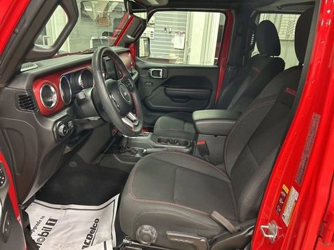 Used 2023 Jeep Wrangler Rubicon w/ Cold Weather Group image 10