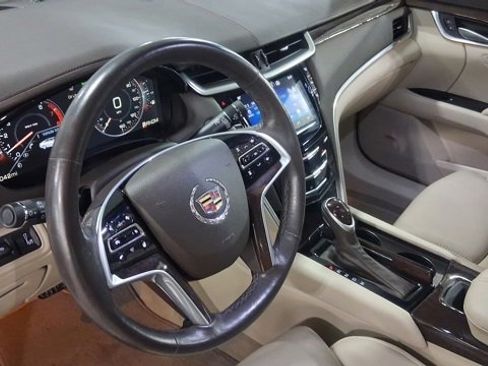 Used 2014 Cadillac XTS Premium image 24