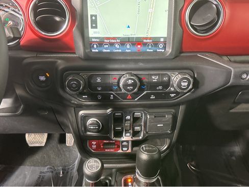 Used 2023 Jeep Gladiator Rubicon w/ Trailer Tow Package image 29