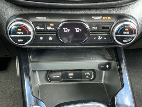 Used 2023 Kia Soul GT-Line image 13