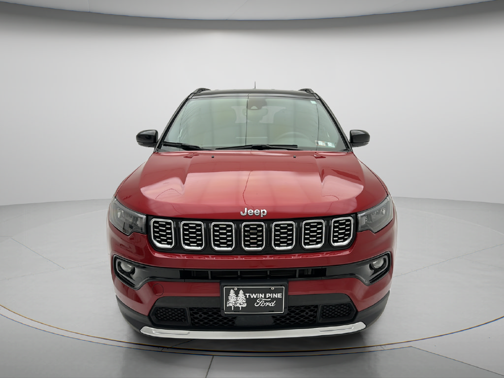 Used 2025 Jeep Compass Limited AWD/4WD image 2