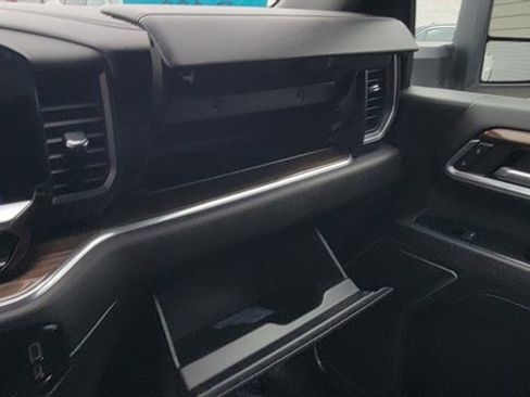 Used 2024 Chevrolet Silverado 3500 LT image 46