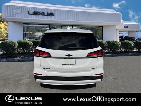 Used 2022 Chevrolet Equinox Premier AWD/4WD image 4