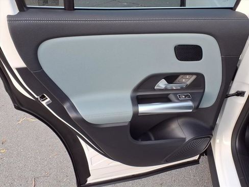 New 2026 Mercedes-Benz GLA 250 image 16