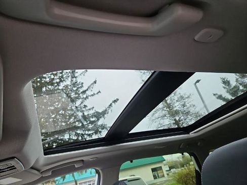 Certified 2023 Nissan Rogue Platinum image 16