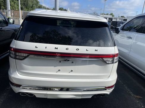 Used 2023 Lincoln Aviator Black Label w/ Class IV Trailer Tow Package AWD/4WD image 5