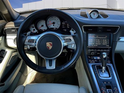Used 2015 Porsche 911 Targa 4S image 13