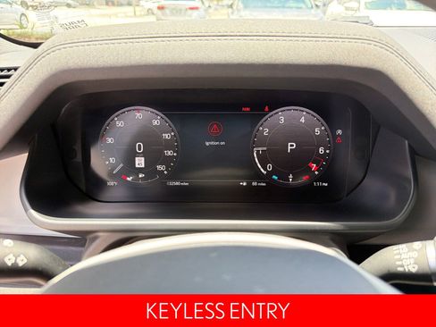 Used 2023 Land Rover Defender 130 SE AWD/4WD image 17