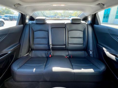 Used 2024 Chevrolet Malibu LT image 36