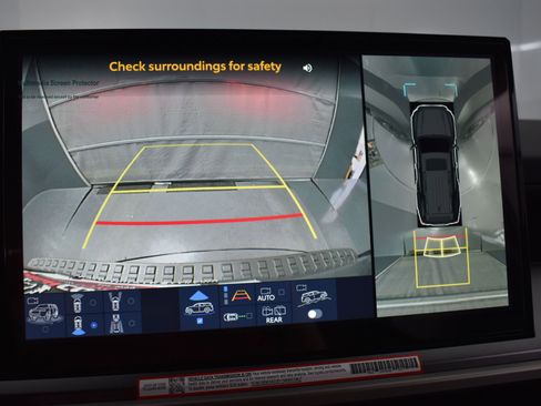 Used 2025 Toyota 4Runner TRD Off-Road Premium image 13