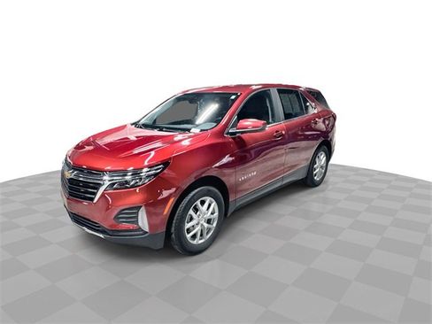 Used 2023 Chevrolet Equinox LT image 4
