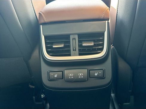 Used 2022 Subaru Outback Touring XT w/ Tech Package 3 AWD/4WD image 32