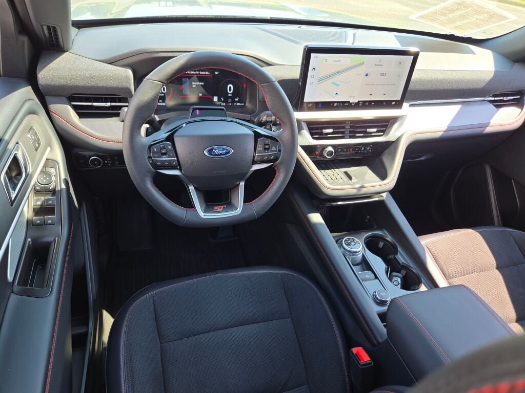 Used 2025 Ford Explorer ST w/ Sun And Sound Package AWD/4WD image 20