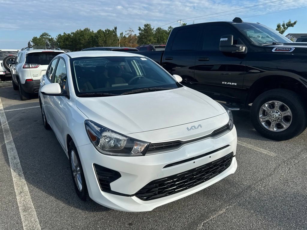 Used 2023 Kia Rio LX FWD image 3